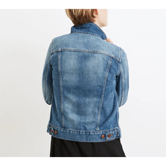 Madewell The Jean Jacket in Pinter Wash Size Medium - Picture 3 of 15